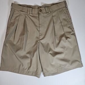 PGA TOUR Shorts Mens‎ Size 34 Khaki Pleated Front Golf Chino Preppy Outdoor